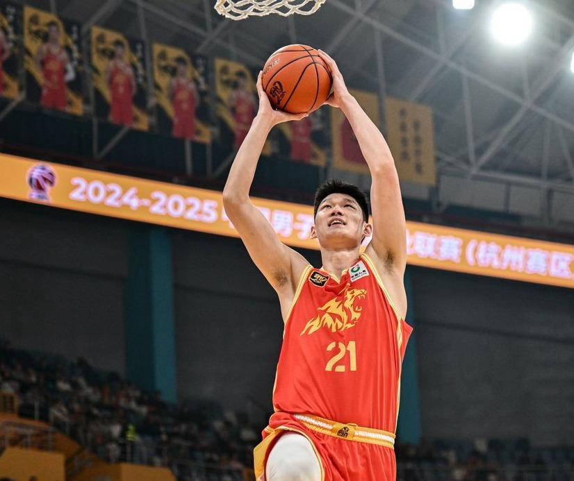 塔斯马尼亚联球员积极备战，誓夺更好名次的简单介绍