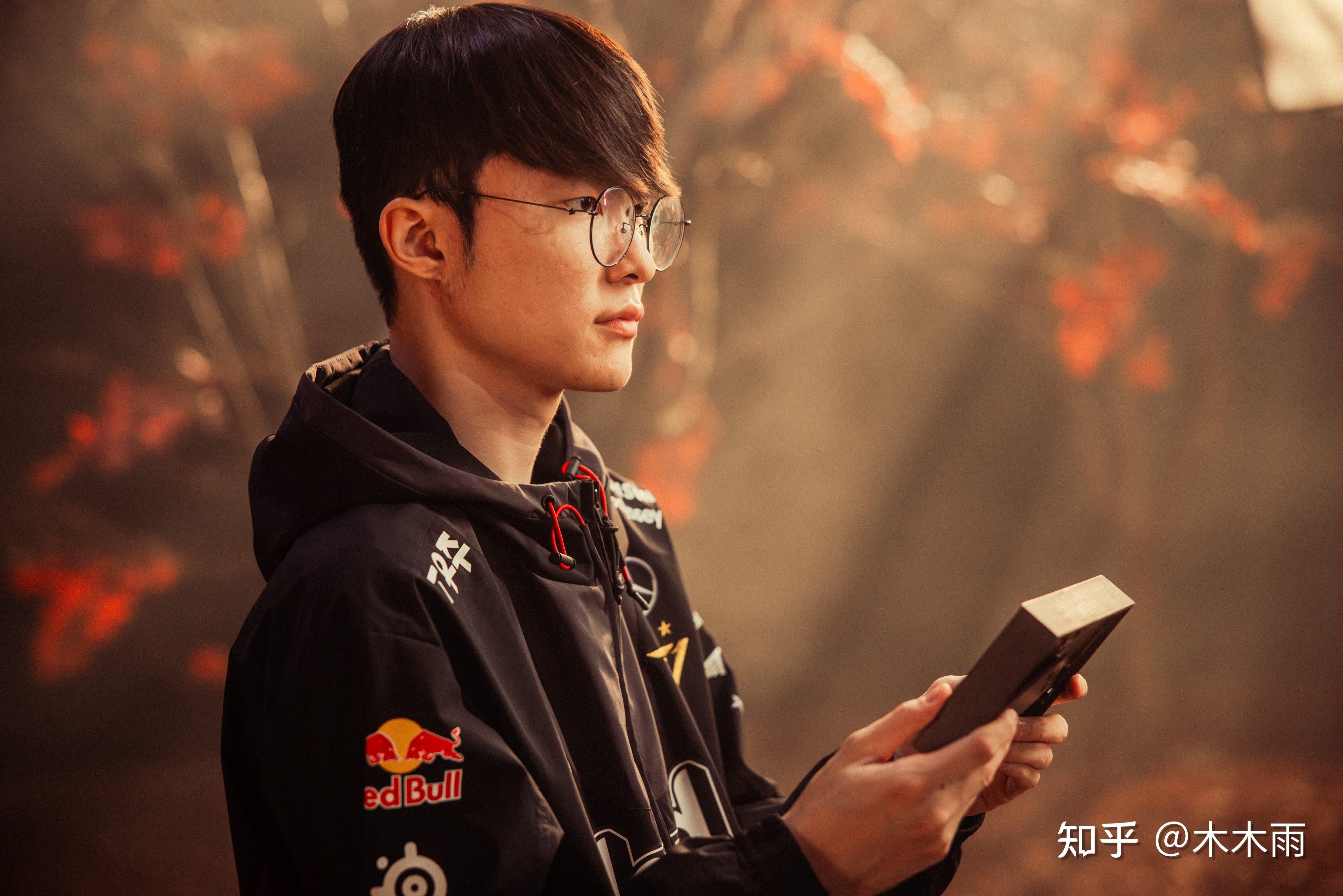 关于《英雄联盟》S13全球总决赛赛后回顾，赛事的精彩时刻与亮点的信息