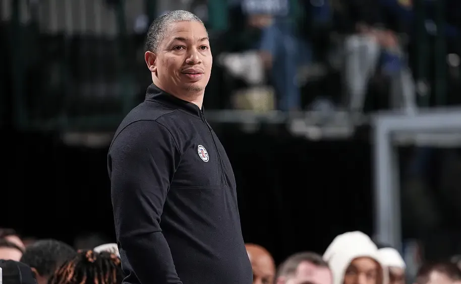 一个会开飞机的音乐家，也是NBA总决赛主教练的简单介绍