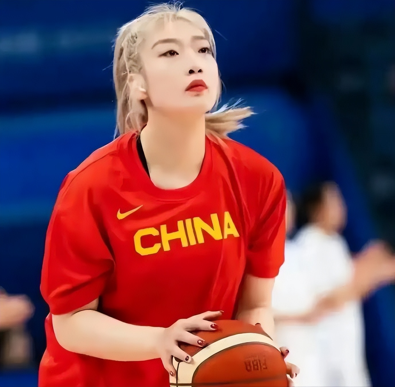 博鱼体育官网-女篮官宣！李梦无缘深圳亚洲杯，宫鲁鸣：长期脱队训练，的简单介绍
